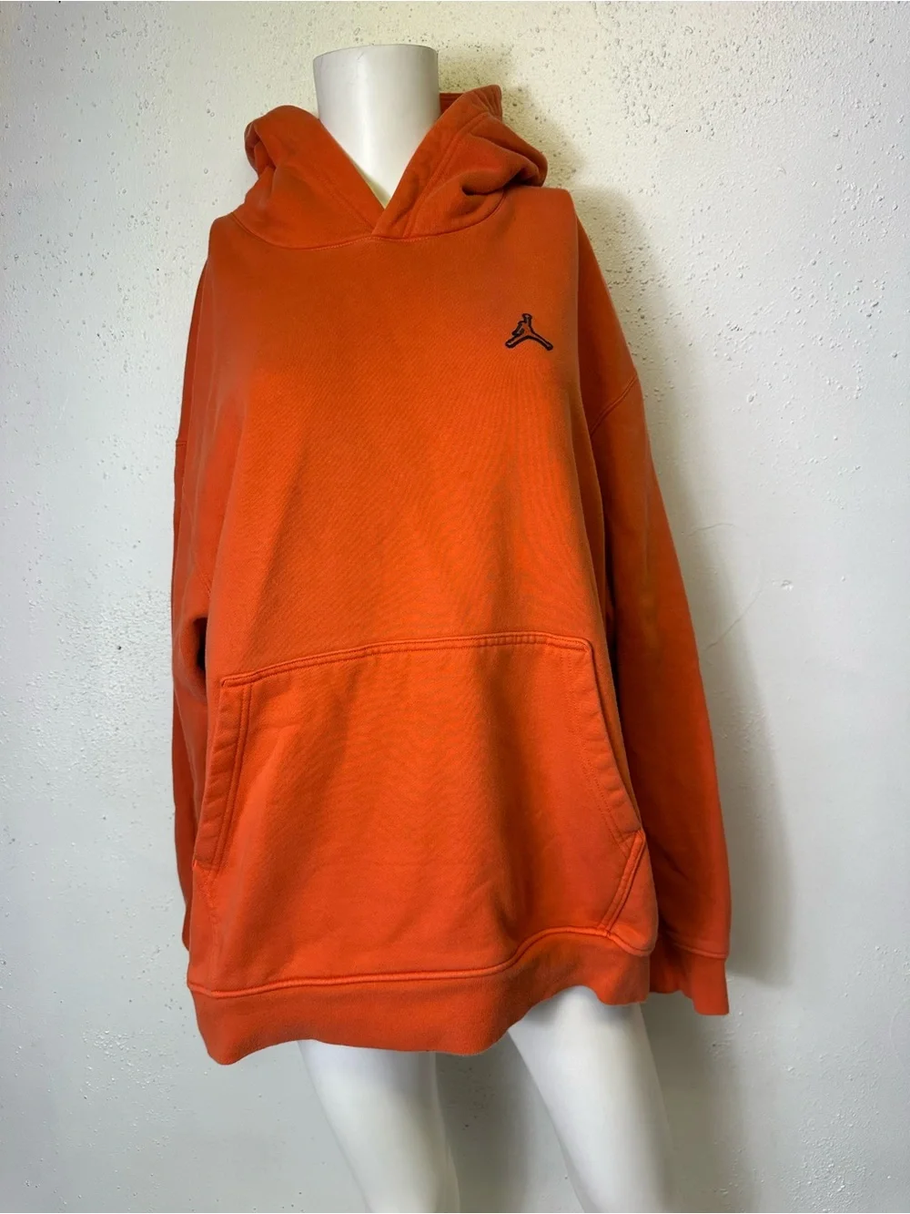 MENS JORDAN ESSENTIALS FLEECE PULLOVER HOODIE XL  ORANGE